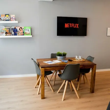 Centerapartments Tonhallenstrasse מלון דירות 4*