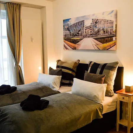 Centerapartments Tonhallenstrasse 아파트호텔 뒤셀도르프